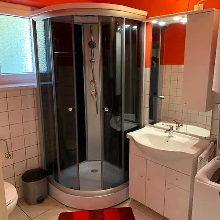 Martina Apartmanhaz * Balatonlelle