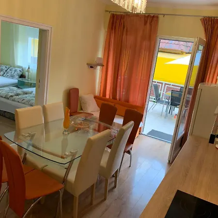 Martina Apartmanhaz Apartment Balatonlelle