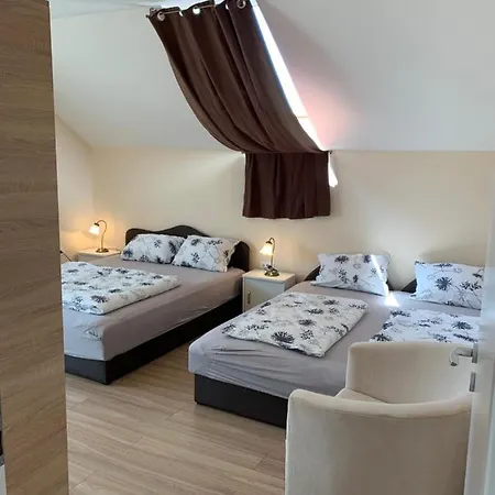 Martina Apartmanhaz Balatonlelle